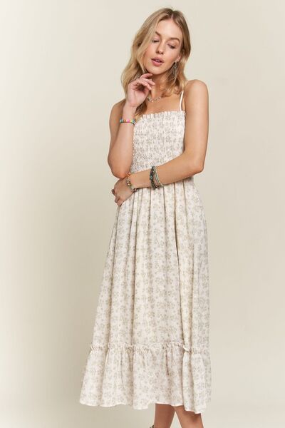 Robe Caraco ADORA à Volants et Ourlet Smockés Fleuris