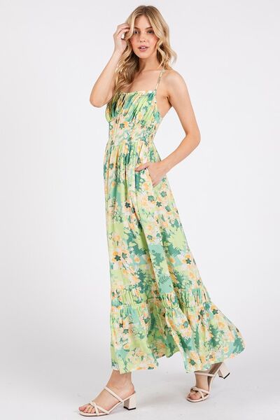 Robe longue à fines bretelles Mittoshop fleurie, dos smocké et ourlet à volants
