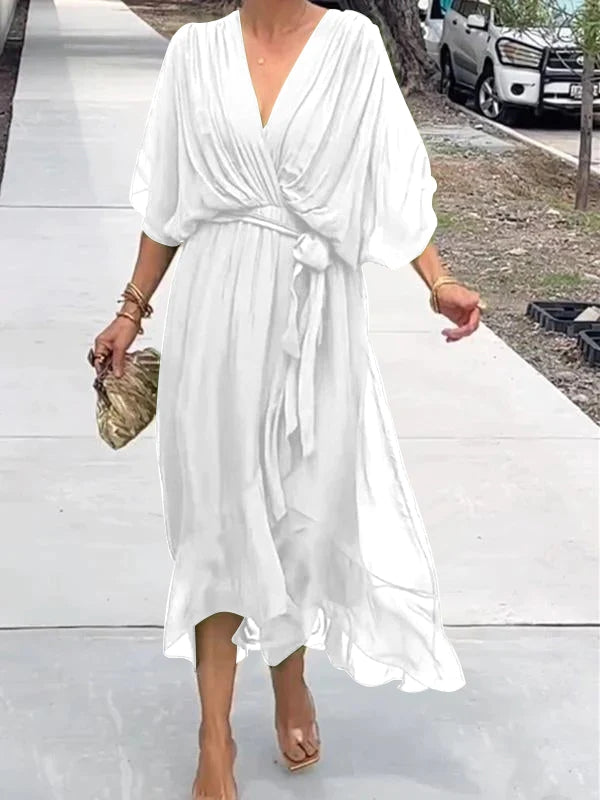 Robe en mousseline de soie élégante et stylée avec col en V