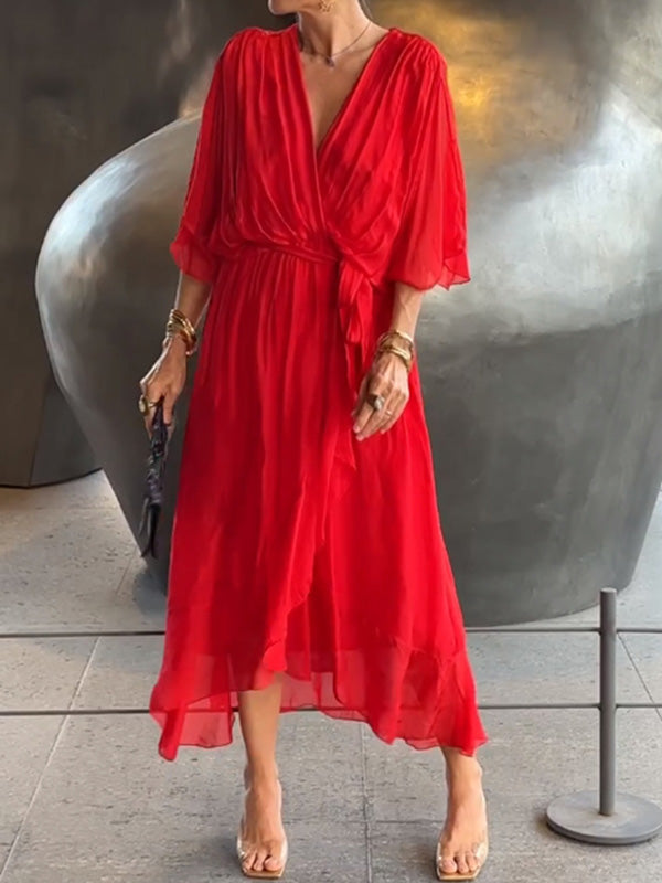 Robe en mousseline de soie élégante et stylée avec col en V