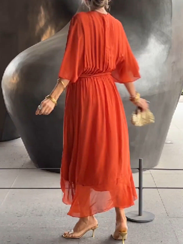 Robe en mousseline de soie élégante et stylée avec col en V