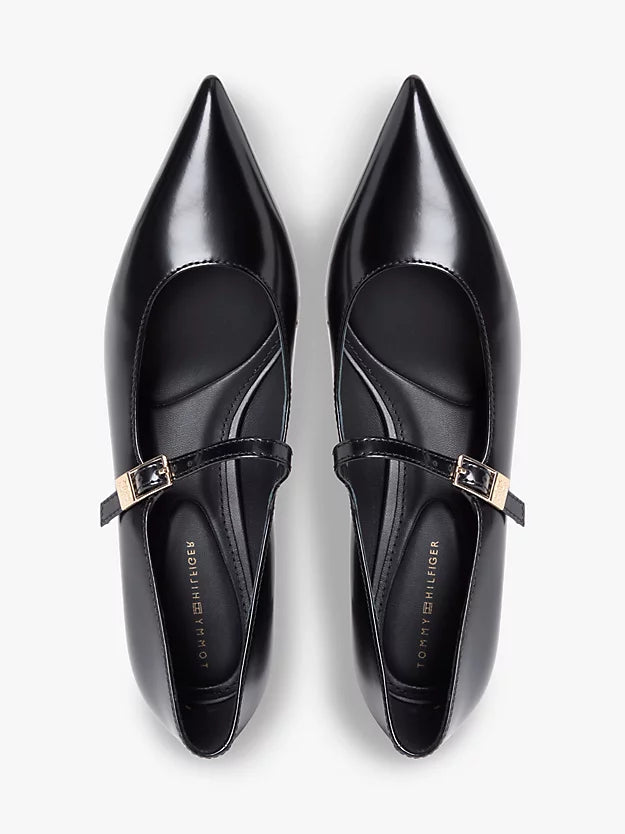 Shiny Leather Buckle Pointed Toe Heels