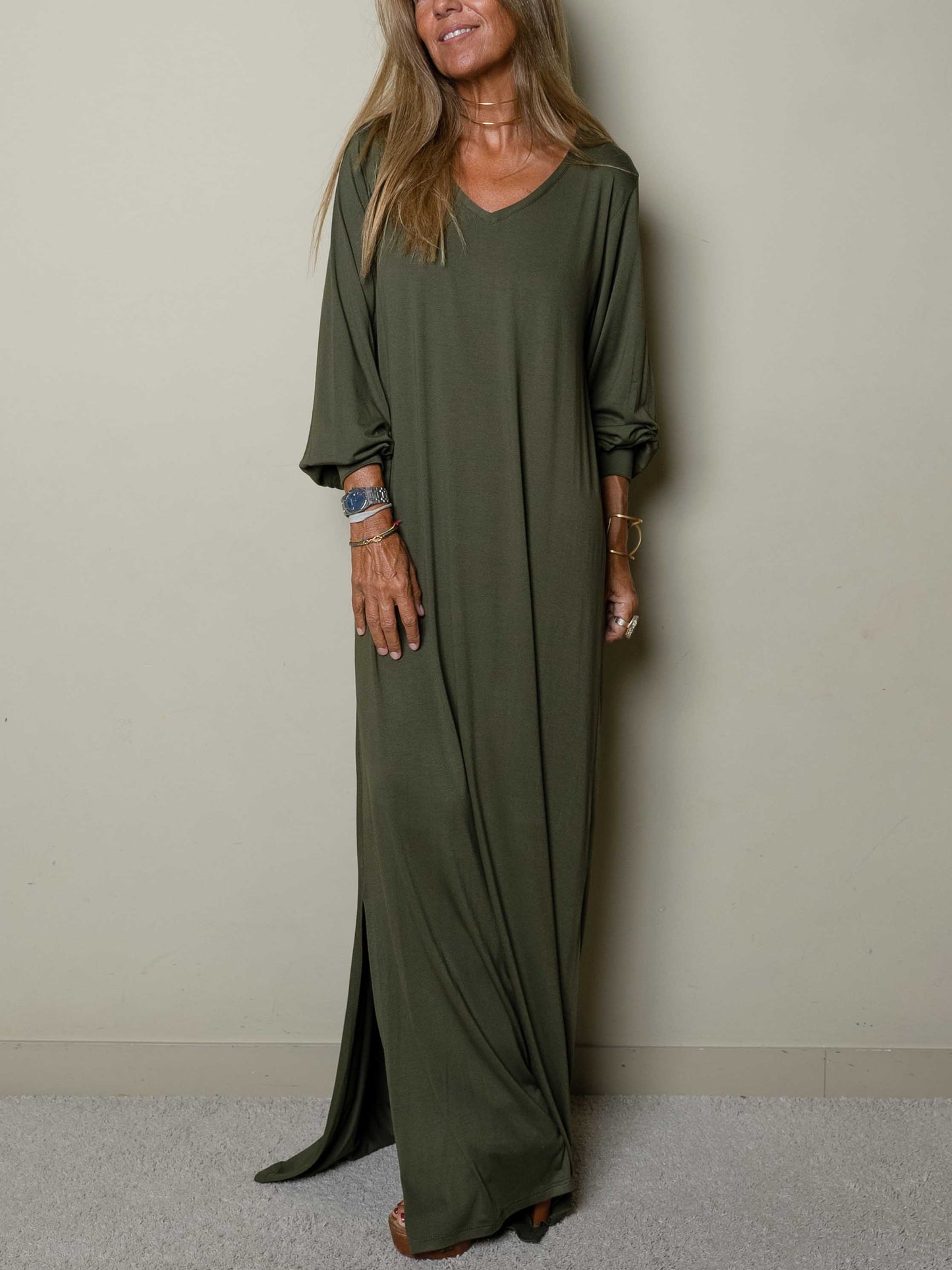 Damen Freizeit-Maxikleid mit V-Ausschnitt