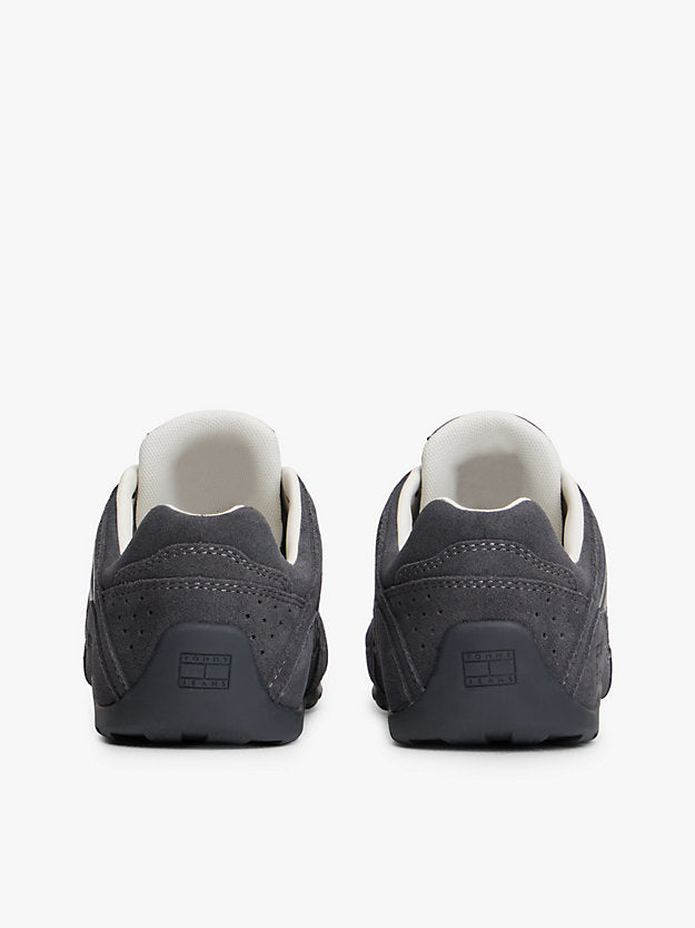 Archive Runner Suede Cleat Low Profile Trainers