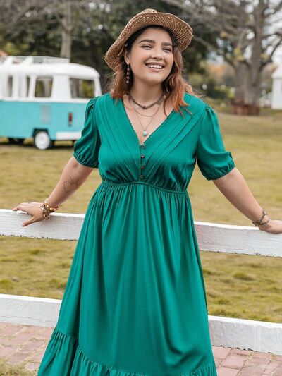 Robe Grande Taille à Col en V, Manches Courtes et Ourlet Volanté