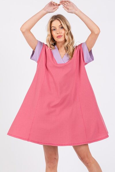 Robe Femme Col V Manches Courtes Bordure Contrastante
