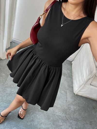 Perfee gerafftes ärmelloses Minikleid