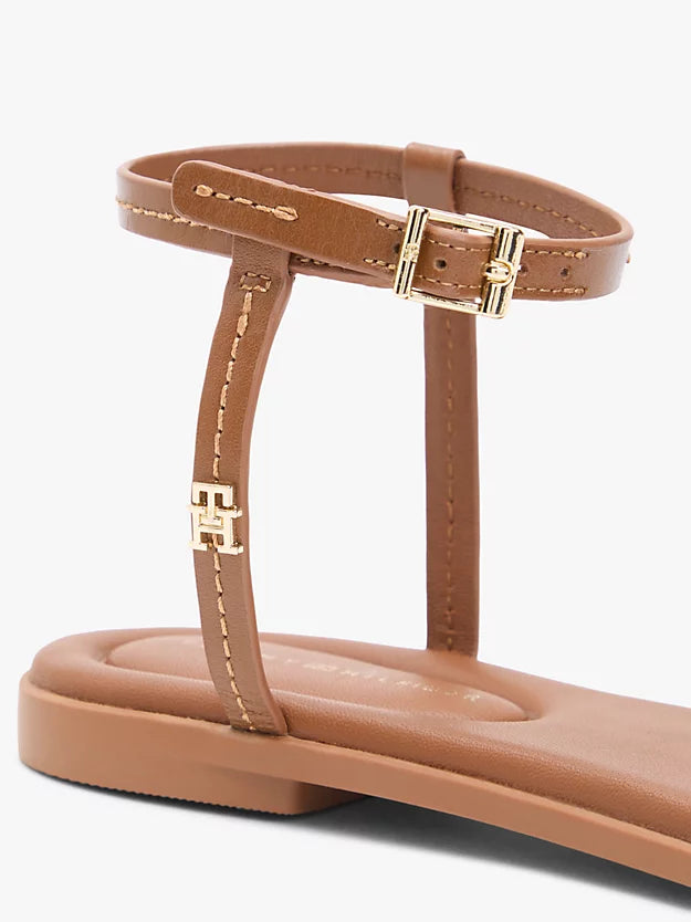 Leather Contrast Topstitch Flat Sandals