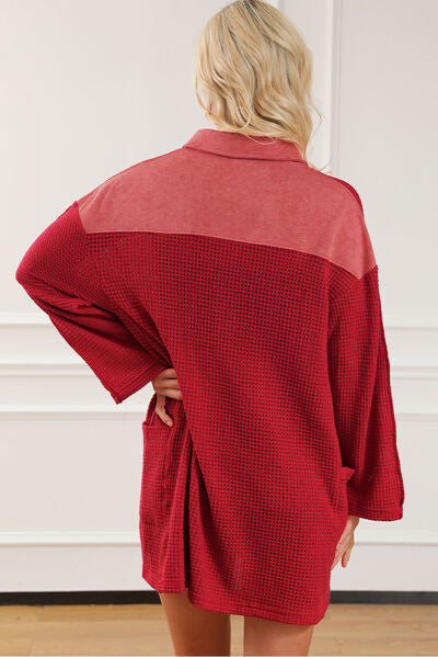 Kleid mit Hemdkragen, halber Knopfleiste und Taschen