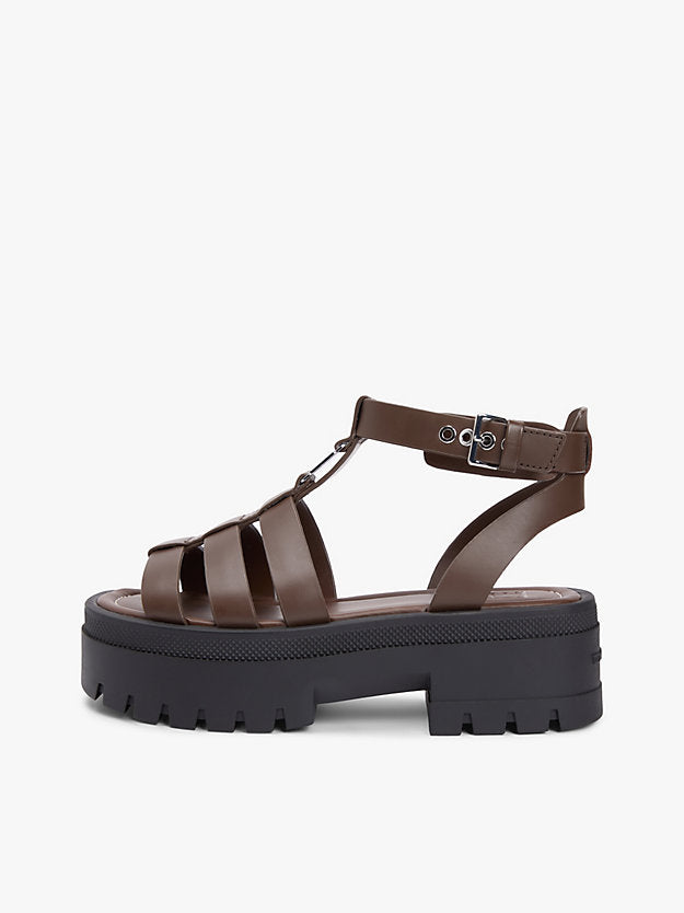 Leather Chunky Cleat Fisherman Sandals