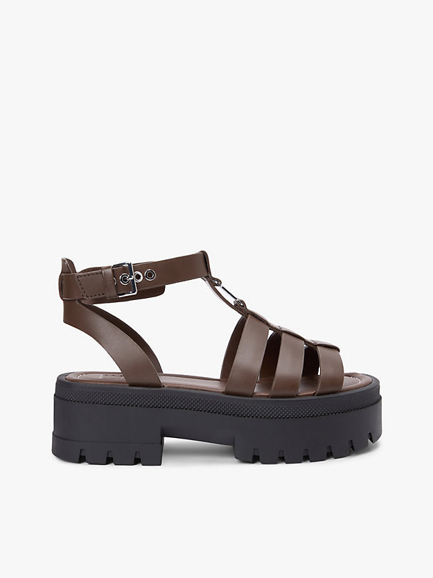 Leather Chunky Cleat Fisherman Sandals
