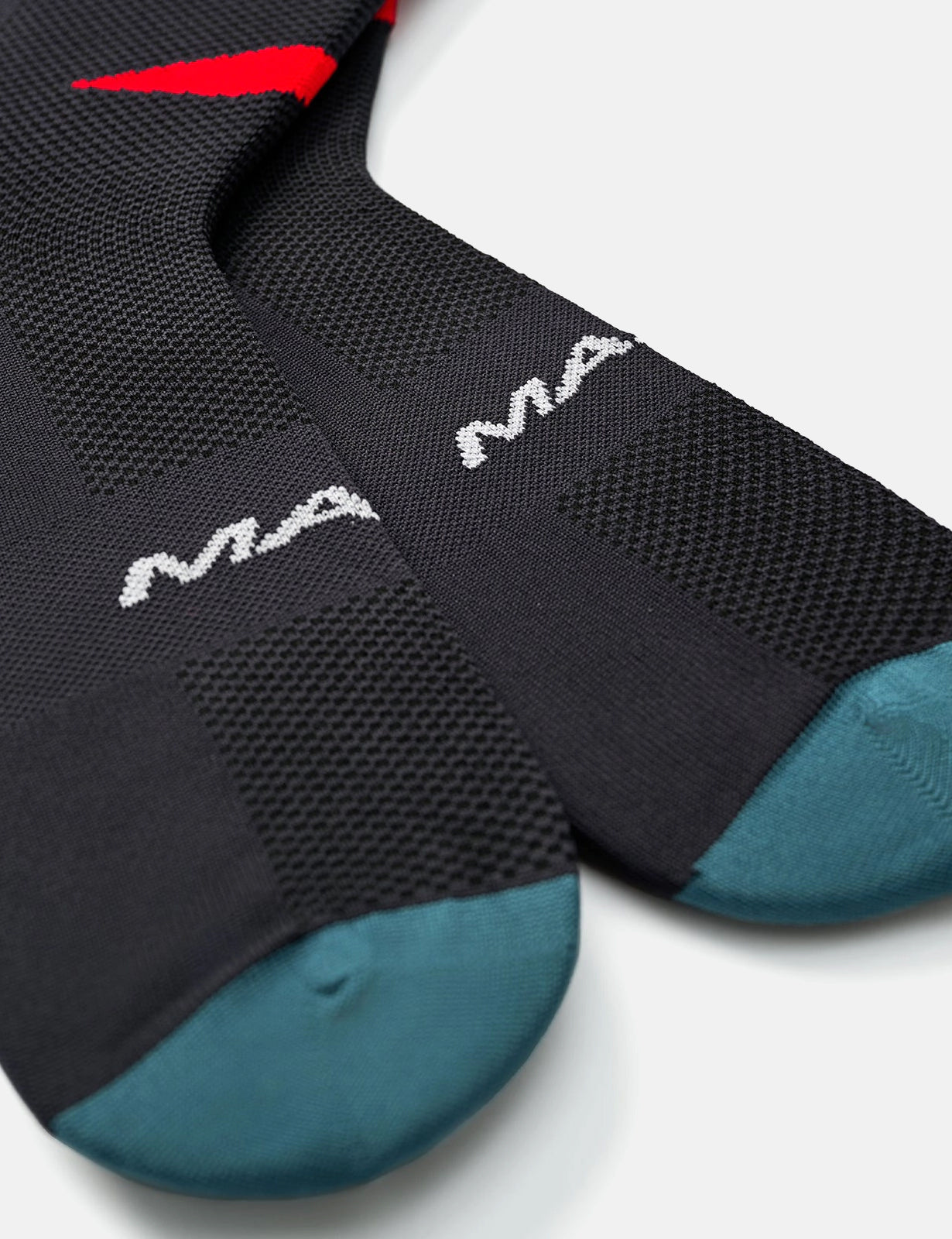 Emerge Pro Air Socks - Black