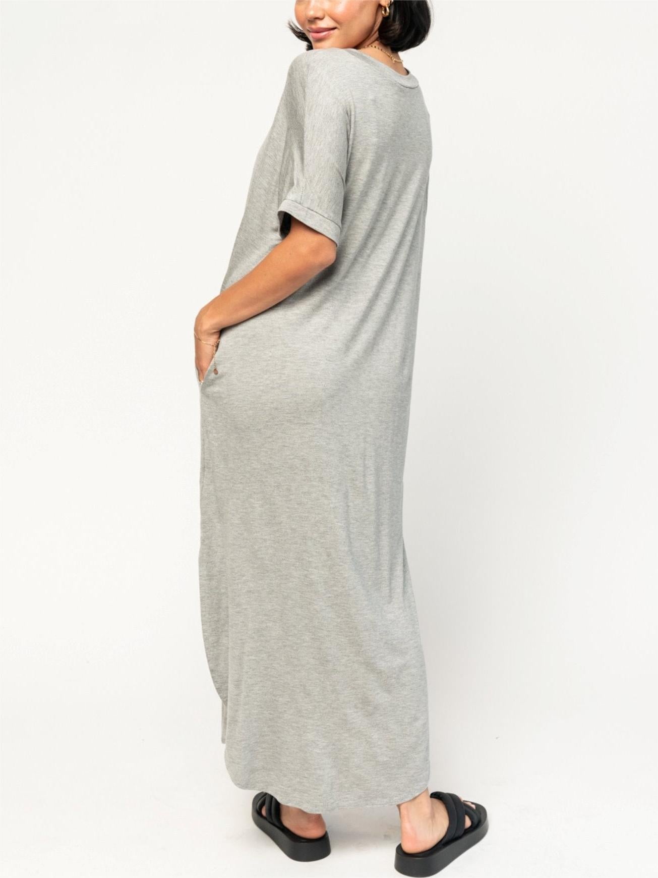 Robe T-shirt ample à col en V fendu pour femme (2 achetées = livraison gratuite)