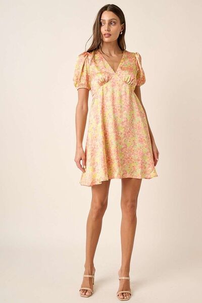 Robe Courte Imprimée à Col V et Manches Bouffantes Mittoshop