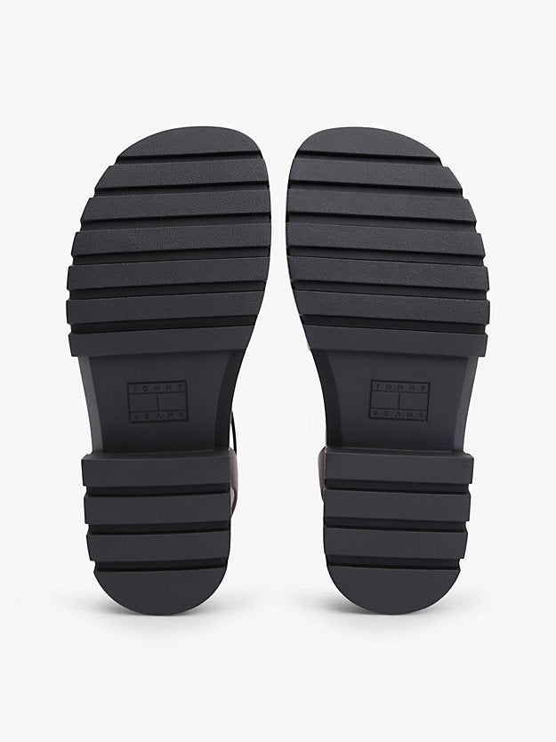 Leather Chunky Cleat Fisherman Sandals