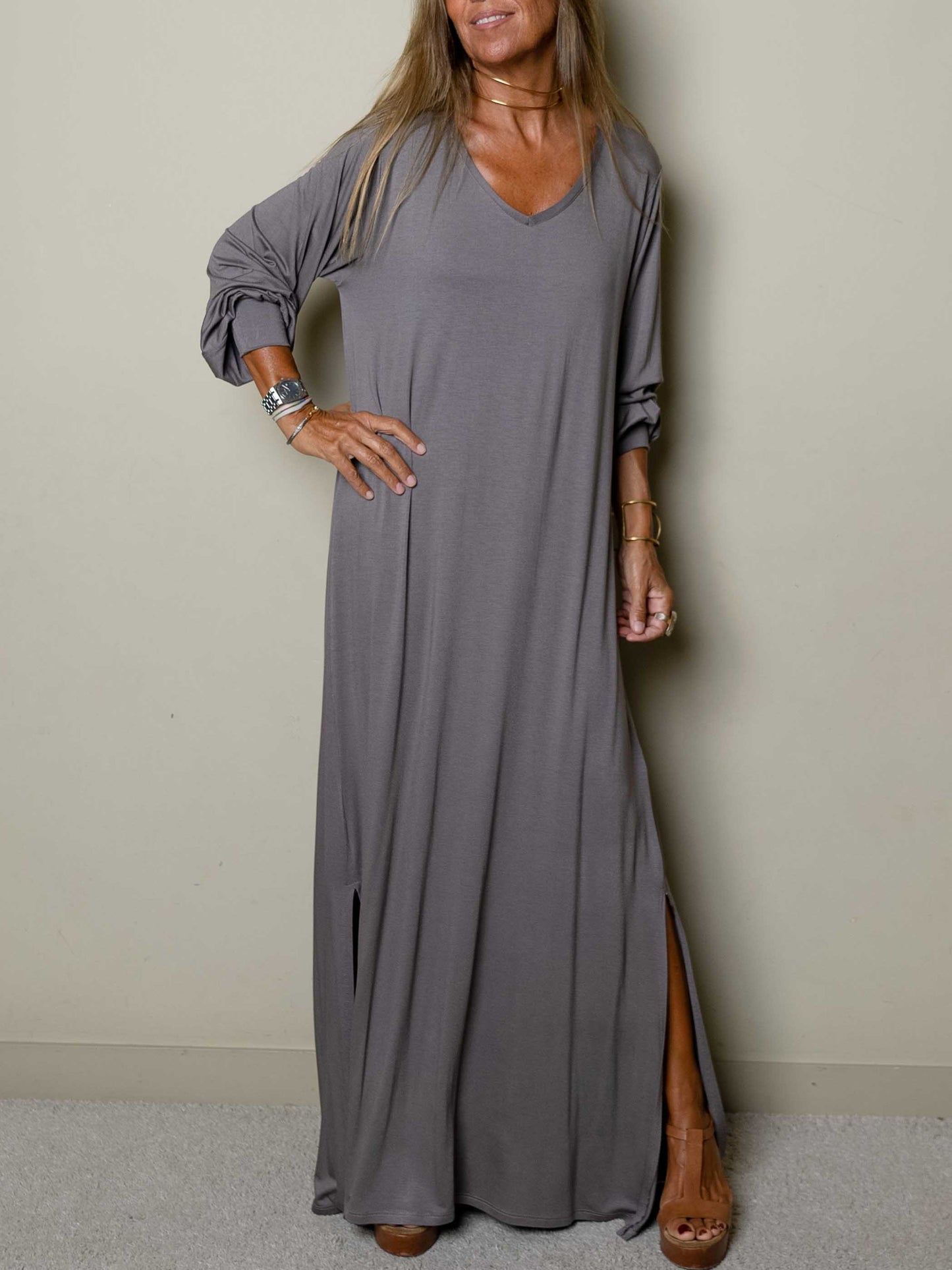 Damen Freizeit-Maxikleid mit V-Ausschnitt