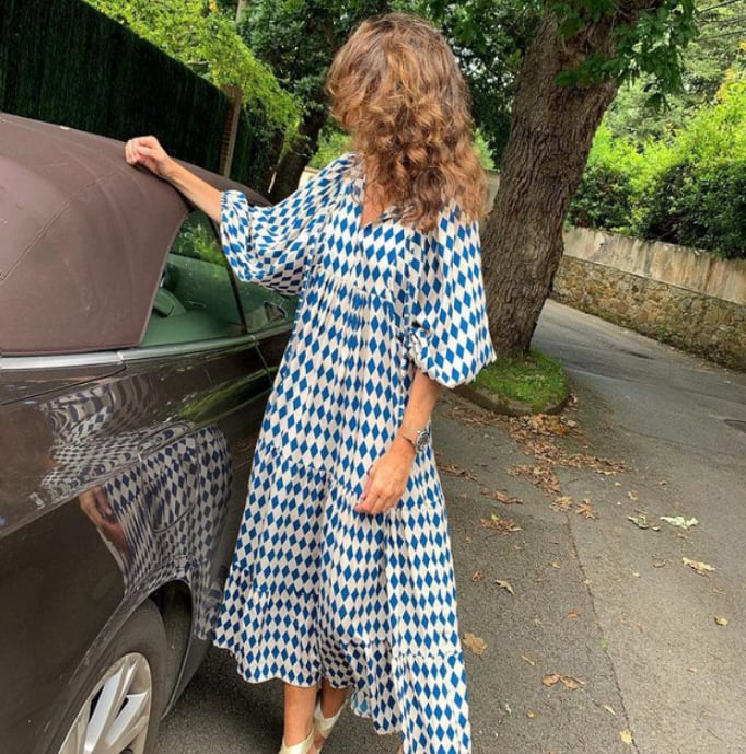 Elegantes Boho-Kleid mit Blumenmuster und Puffärmeln