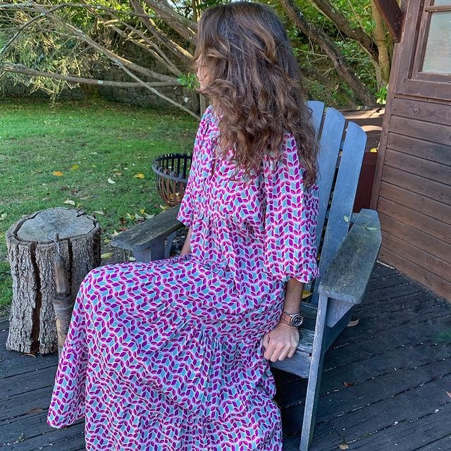 Elegantes Boho-Kleid mit Blumenmuster und Puffärmeln